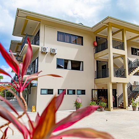 B Holiday Apartments 博瓦隆 外观 照片