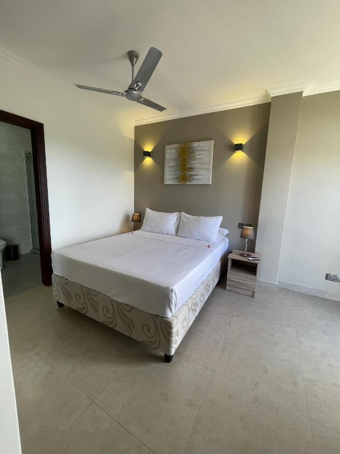 B Holiday Apartments 博瓦隆 外观 照片