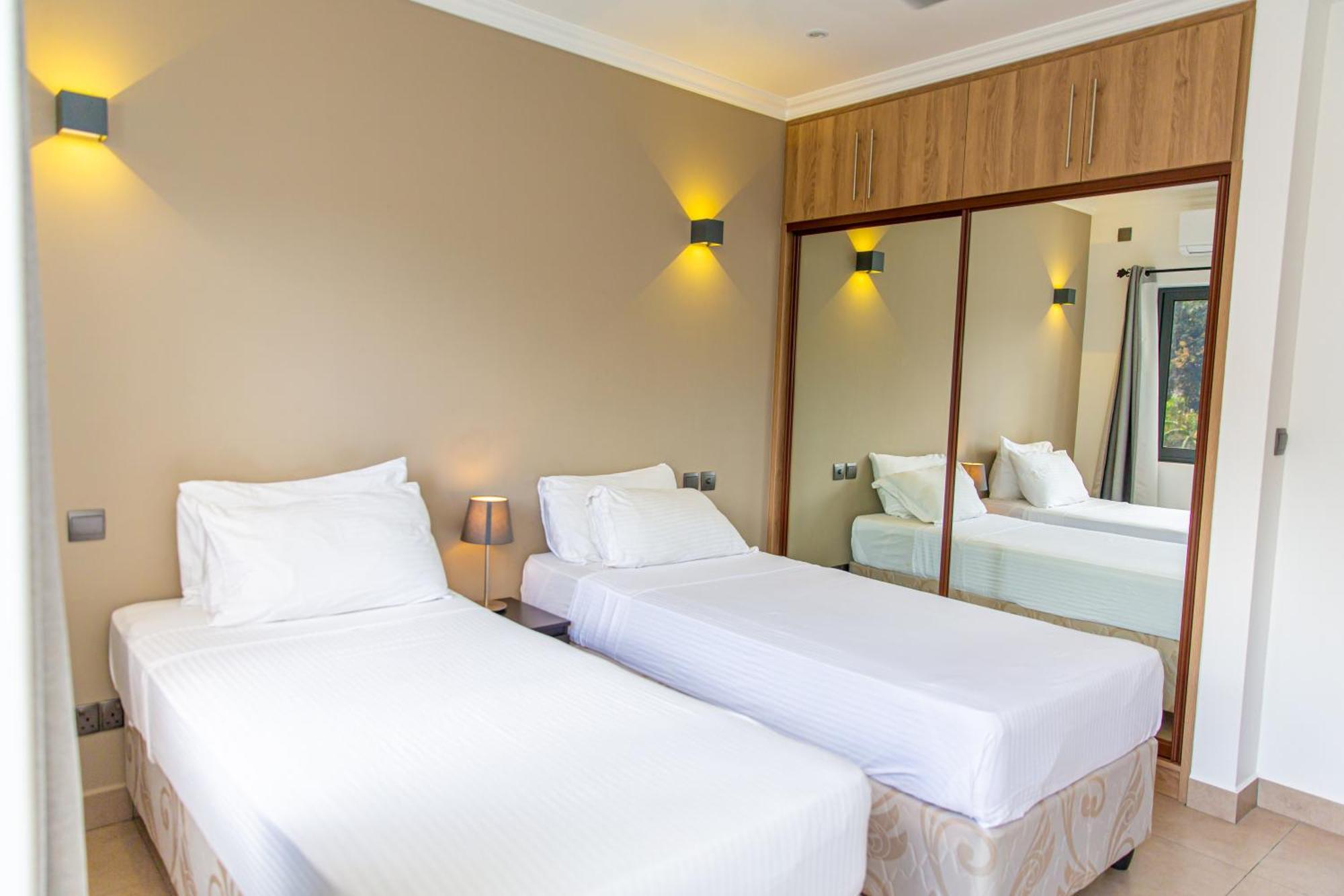 B Holiday Apartments 博瓦隆 外观 照片